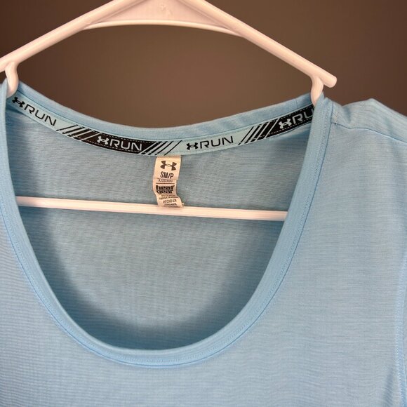 Under Armour Heat Gear Women's Short Sleeve Shirt Light Blue Size Small - Picture 3 of 5